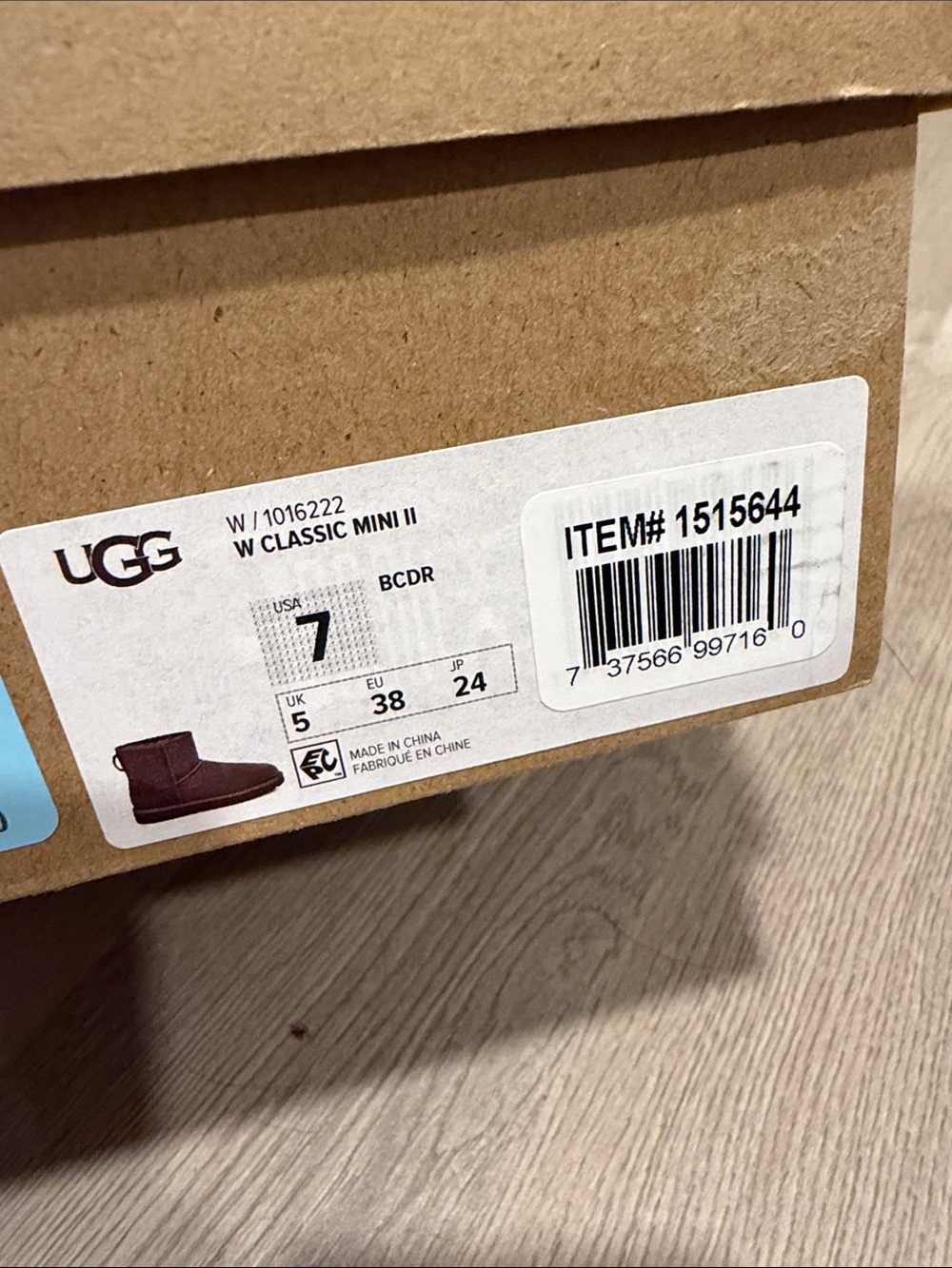 NWT UGG Classic Mini Boots - Chocolate Brown Suede - Picture 7 of 7